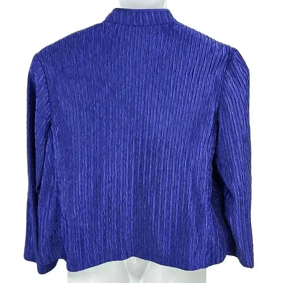 Chicos 2 Lg NWT Crinkle Shine Carbon Blue Jacket MSRP 119.00 Blazer Careerwear - Picture 3 of 16